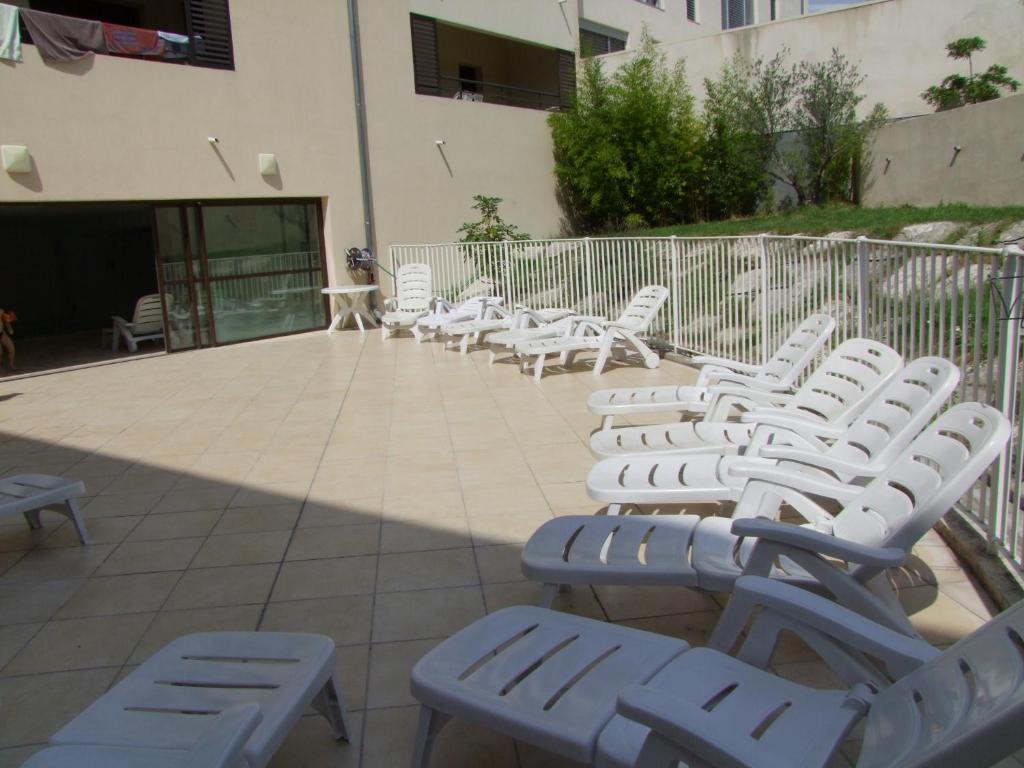 Uzes Appart Hotel Residence Le Mas Des Oliviers Exterior photo